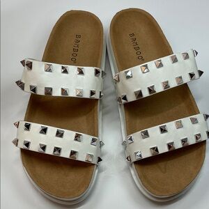 Bamboo White Studded Slide Sandals Platform Slip On Summer Shoes Womens Size 7